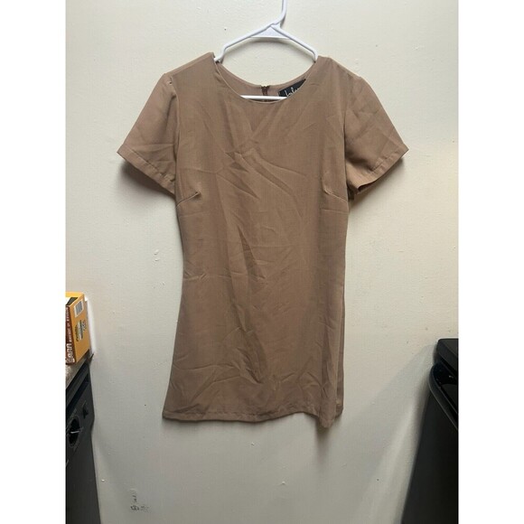 Lulus Shift and Shout Nude Color Shift Dress, Small Lined short sleeve zip back - Picture 2 of 8